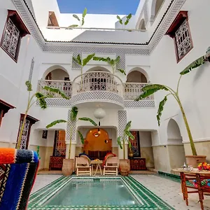 زيارة الفندق