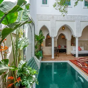 زيارة الفندق